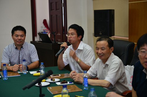 先锋谢总发表讲话 先锋谢总发表讲话