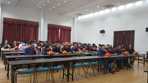 先锋公司生产安全及员工技能培训会1
